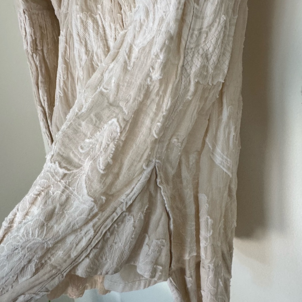 Piazza Sempione embossed ivory Women's Top - Picture 4 of 8